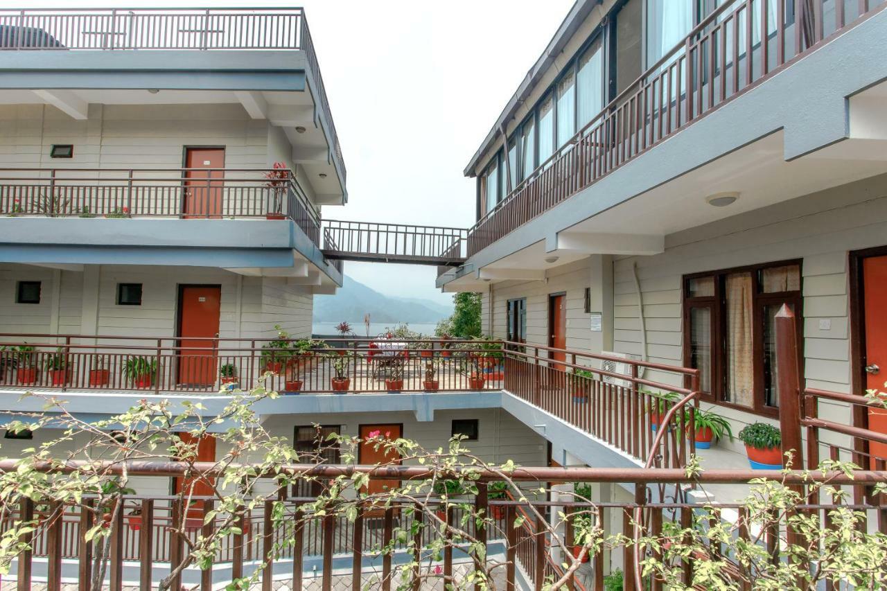 Hotel Peace Plaza Pokhara Exterior photo