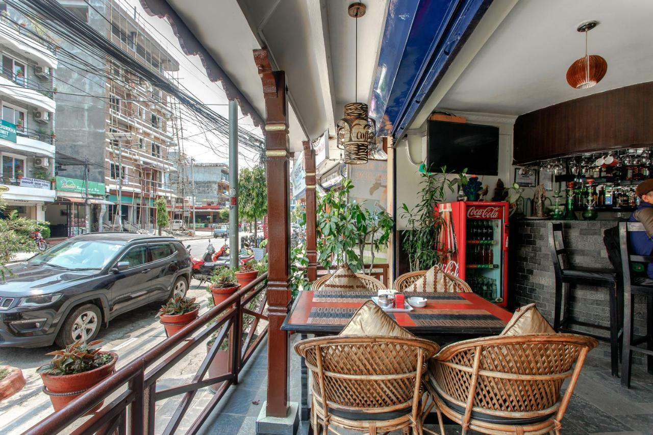 Hotel Peace Plaza Pokhara Exterior photo