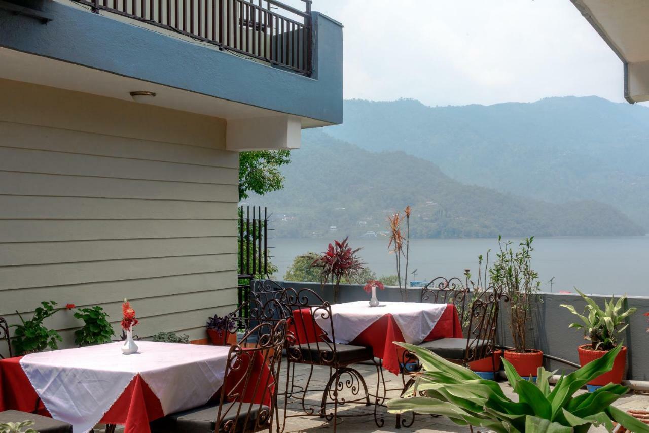 Hotel Peace Plaza Pokhara Exterior photo