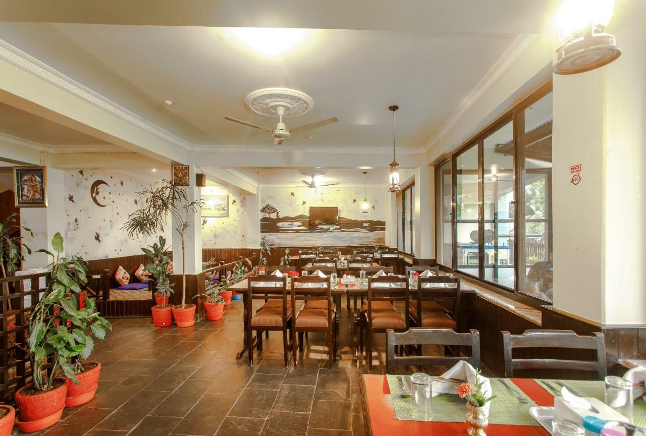 Hotel Peace Plaza Pokhara Exterior photo